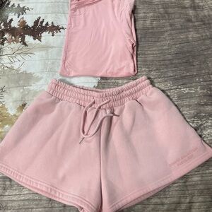 Comfrt Bubblegum Set of Shirt and Shorts